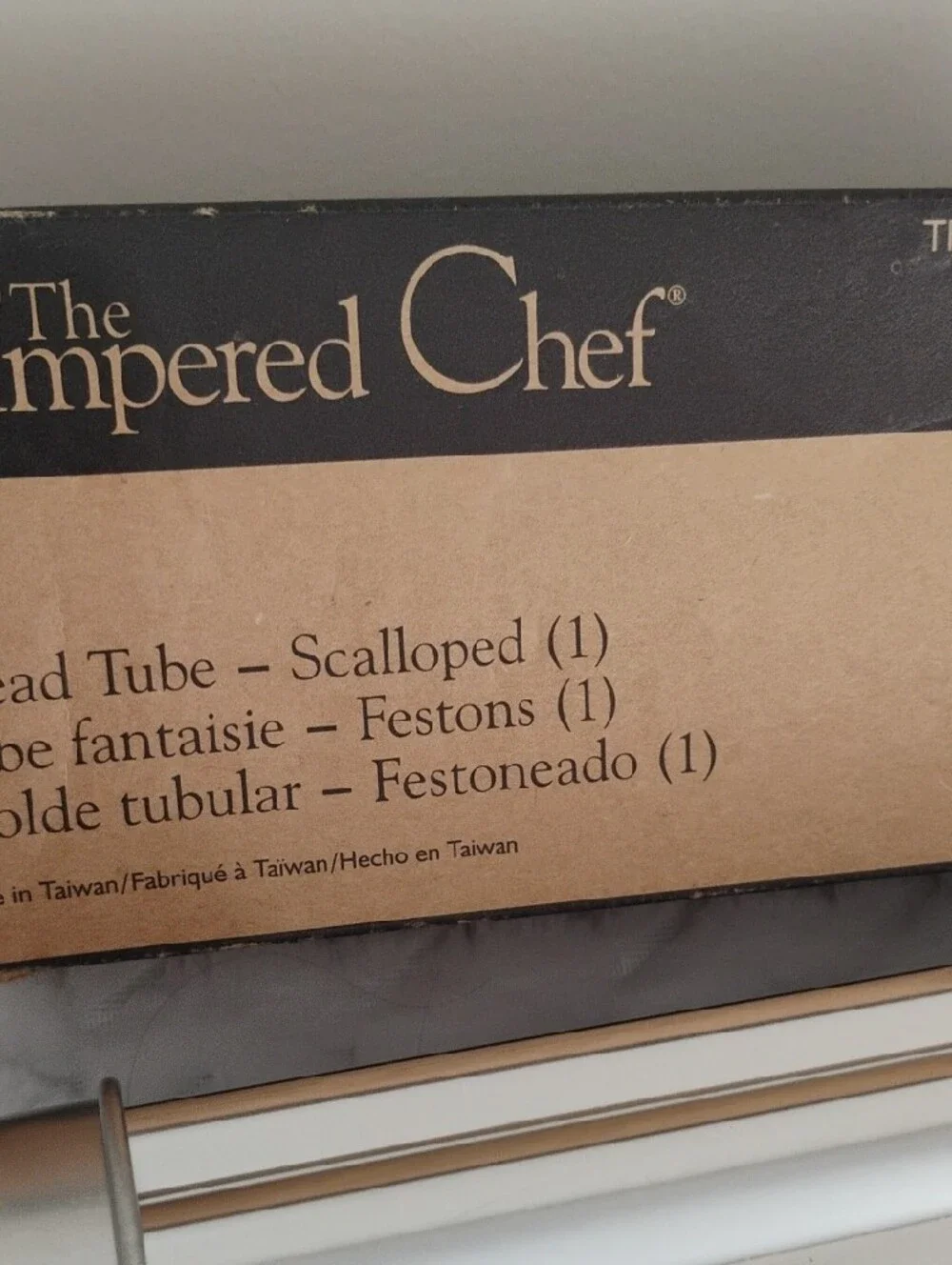 The Pampered Chef Scalloped Bread Tube in Silver